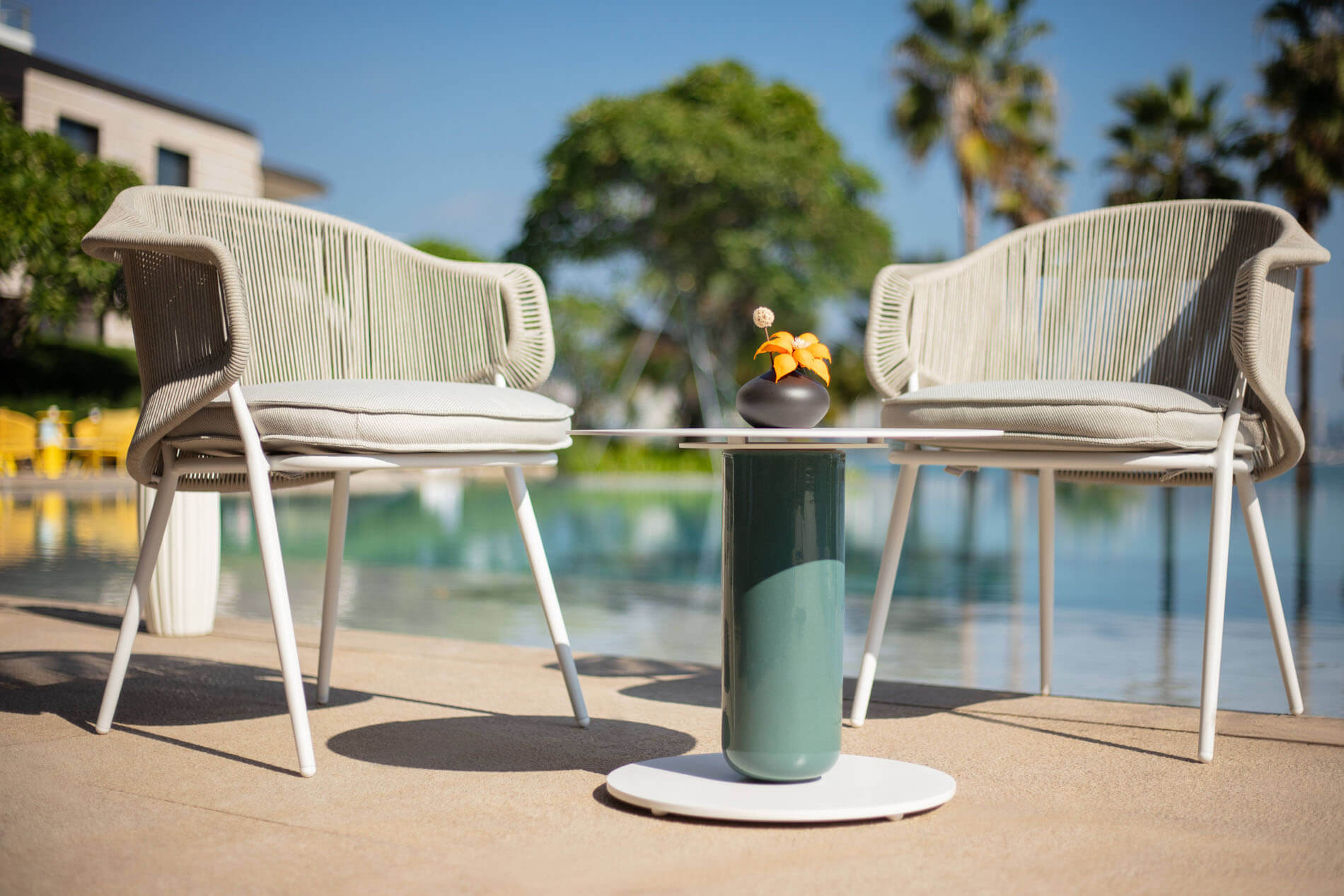 Delizia Side Table - Poggesi Furniture: A stylish and functional masterpiece for your space.